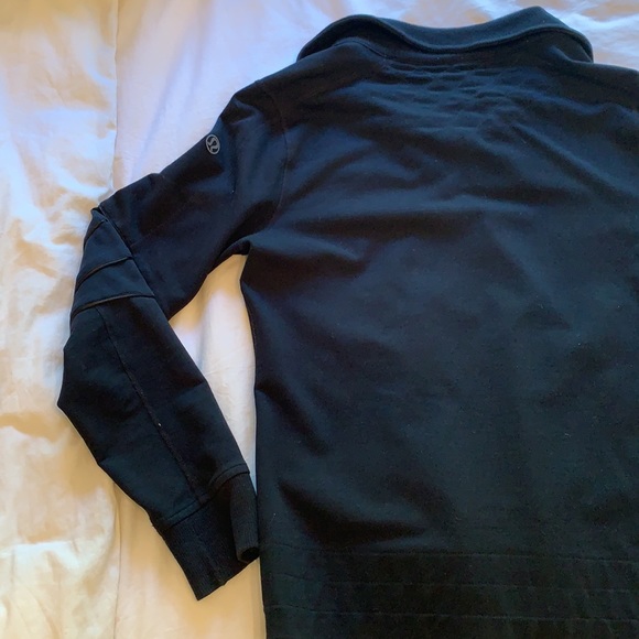 Black Lululemon Jacket ⭐️ perfect condition ⭐️ - Picture 3 of 4